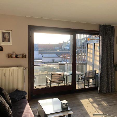 Shiny Nice Studio At Ostend Apartment Exterior foto